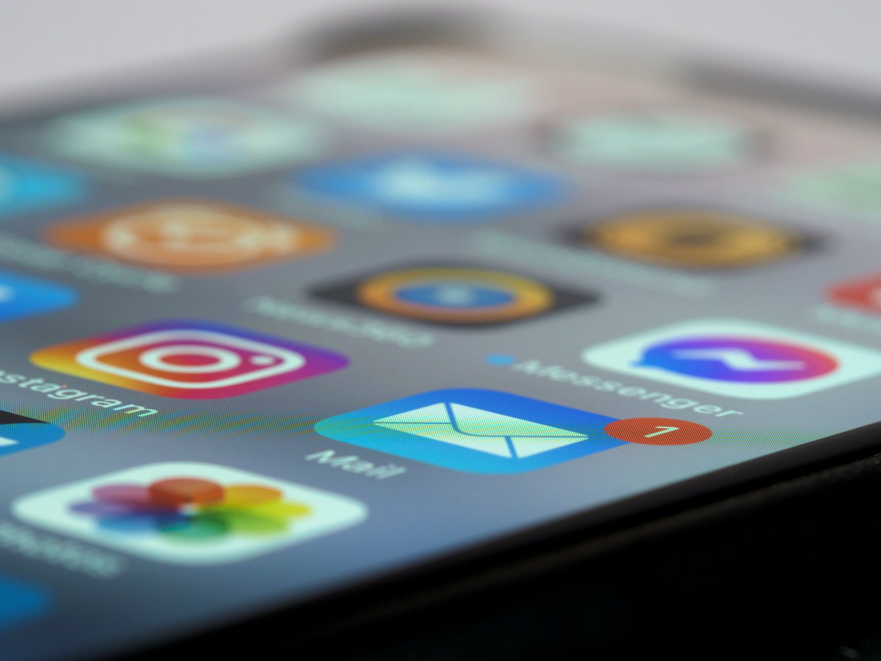 icons on cellphone screen